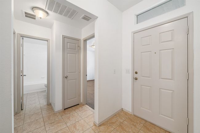 8424 Horse Whisper Ln, House other with 3 bedrooms, 2 bathrooms and null parking in Fort Worth TX | Image 4