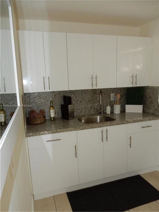 231 Sw 15 Th St, Home with 0 bedrooms, 0 bathrooms and 12 parking in Pompano Beach FL | Image 14