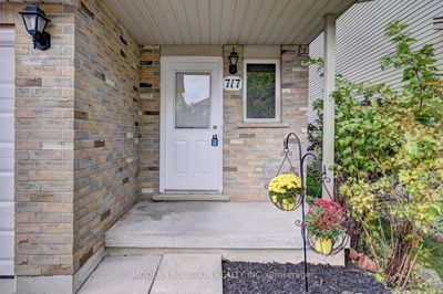 717 Paris Blvd, House other with 3 bedrooms, 2 bathrooms and 3 parking in Waterloo ON | Image 3