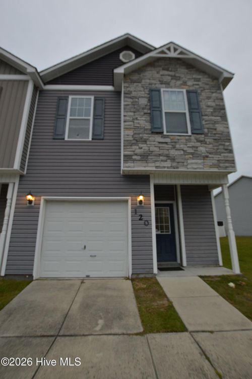 120 Waterstone Ln, Jacksonville, NC, 28546-8804 | Card Image