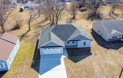 524 W Maple St, MEXICO, MO, 65265 | Card Image