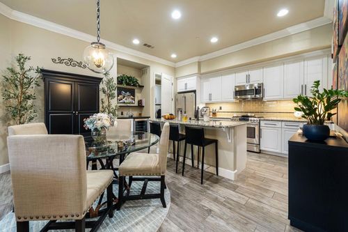 2102-2102 Via Calderia, Palm Desert, CA, 92260-1551 | Card Image