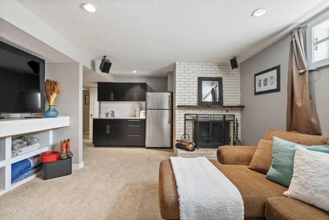 643 Woodsworth Road Se, Home with 5 bedrooms, 3 bathrooms and 3 parking in Calgary AB | Image 26