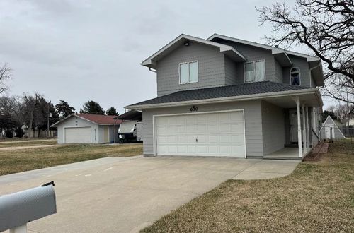 630 N Cherry St, Red Cloud, NE, 68970-2252 | Card Image