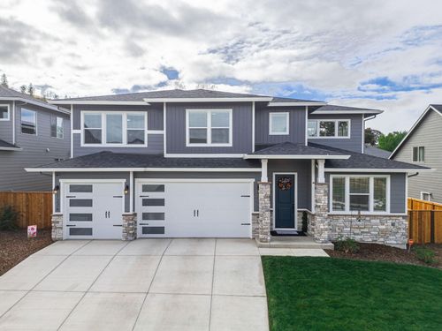 1226 Stonegate Dr, Eagle Point, OR, 97524-9010 | Card Image