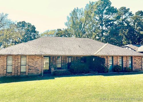 921 Gail Farrell Dr, Durant, OK, 74701-2207 | Card Image