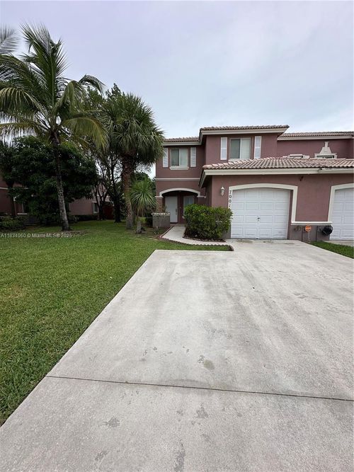 0-7001 Sw 164th Ct, Miami, FL, 33193-5542 | Card Image