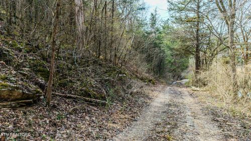 9406 Heiskell Rd, Heiskell, TN, 37754-2048 | Card Image