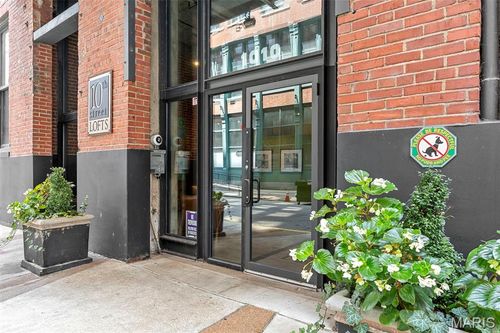 apt-1102-1010 Saint Charles St, Saint Louis, MO, 63101-1318 | Card Image