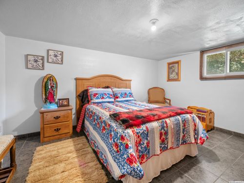 2580 Jackson St, Laramie, WY, 82070-6527 | Card Image