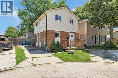 1204 Copperfield Pl, Windsor, ON, N8S4G6 | Card Image