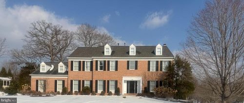 10500 Coving Cross Ln, VIENNA, VA, 22182-1863 | Card Image