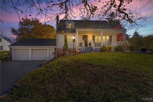 121 Kimberly Dr W, Syracuse, NY, 13219-2742 | Card Image