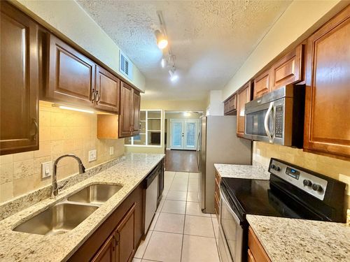 86-5801 Lumberdale Road, Houston, TX, 77092 | Card Image