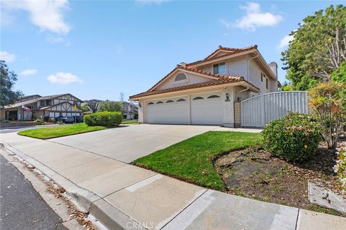 2845 Queens Way, Thousand Oaks, CA, 91362-5346 | Card Image