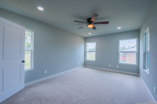 234 Gaiety Ln, House other with 3 bedrooms, 2 bathrooms and null parking in Kirby TX | Image 21