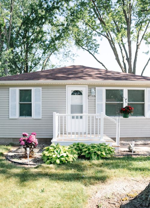 7279 Sylvester, Coloma, MI, 49038-9664 | Card Image
