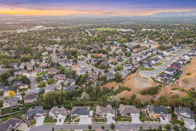 Aerial view of property and surrounding area with nearby suburban area and mountains | Image 11