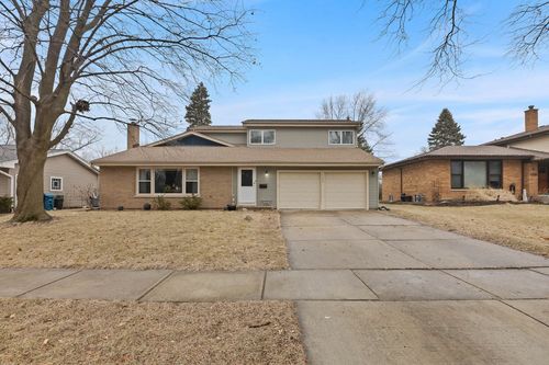 1106 W Milburn Ave, Mount Prospect, IL, 60056-2928 | Card Image
