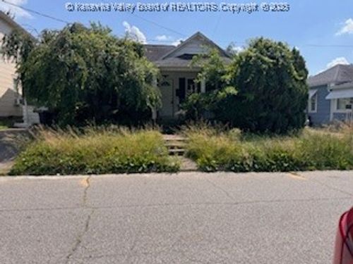 1104 30th St, Parkersburg, WV, 26104-2440 | Card Image