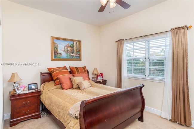 611 - 611 Sw 1 St Ter, Townhouse with 3 bedrooms, 4 bathrooms and null parking in Pompano Beach FL | Image 13