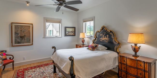 176 S Putting Park Dr, Condo with 3 bedrooms, 4 bathrooms and 2 parking in Fredericksburg TX | Image 9