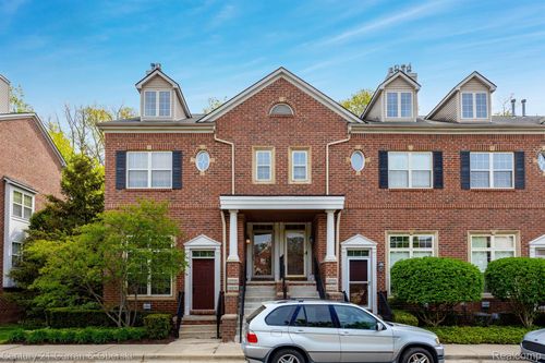 22-16944 Farmington Road, Livonia, MI, 48154 | Card Image