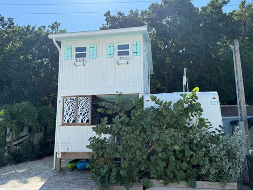 121-325 Calusa St, Key Largo, FL, 33037-2641 | Card Image
