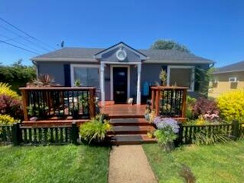 506 S Peach St, Medford, OR, 97501-3308 | Card Image