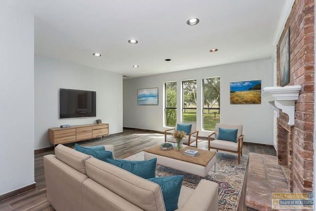 170 S San Roman, House other with 4 bedrooms, 3 bathrooms and null parking in Bayview TX | Image 5