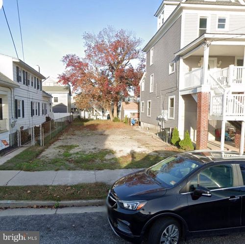 109 W Maple Ave, Wildwood, NJ, 08260-2305 | Card Image