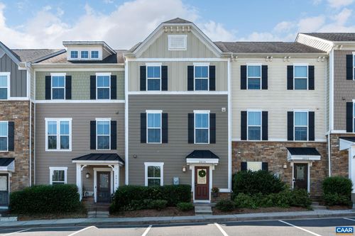 2014 Bethpage Ct, CHARLOTTESVILLE, VA, 22901-3245 | Card Image
