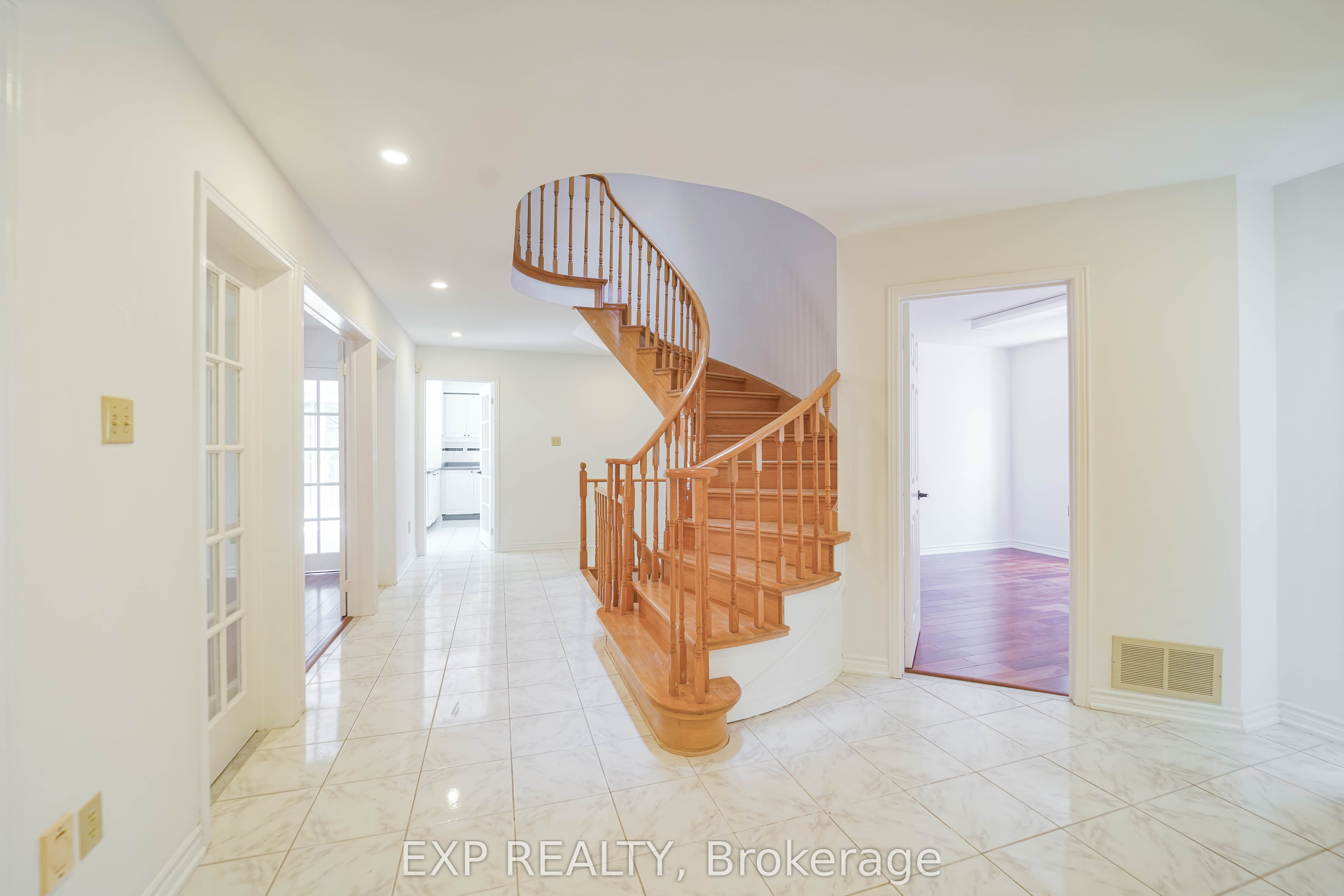 Residential Lease in Newmarket 4