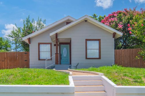 1504 E Rosedale St, Fort Worth, TX, 76104-5635 | Card Image