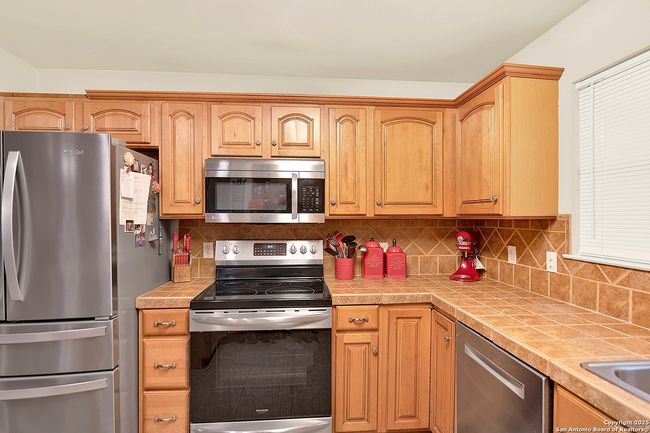 709 Voges St, House other with 4 bedrooms, 3 bathrooms and null parking in Poth TX | Image 15