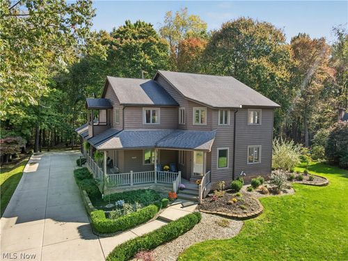 1441 River Edge Dr, Kent, OH, 44240-2387 | Card Image