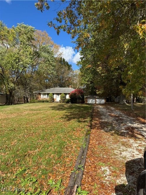 1029 Maple St, Tallmadge, OH, 44278-2550 | Card Image