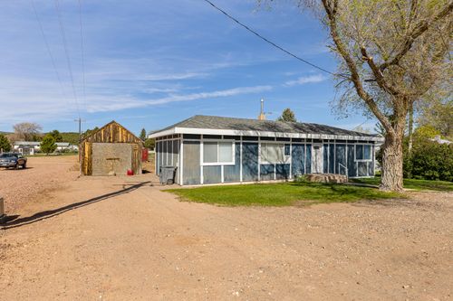 318 S Center St, Enterprise, UT, 84725-7709 | Card Image