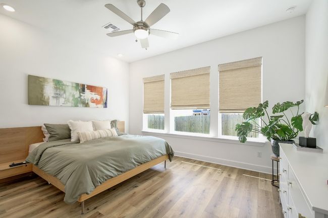 653 Texas Sage Loop, House other with 3 bedrooms, 2 bathrooms and 4 parking in Buda TX | Image 14