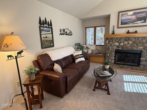 195-939 Incline Way, Incline Village, NV, 89451-9695 | Card Image