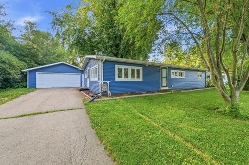 764 Forest Dr, MAYVILLE, WI, 53050-1704 | Card Image