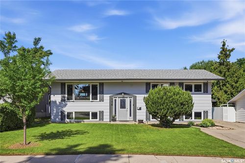 154 Mount Allison Cres, Saskatoon, SK, S7H4A5 | Card Image