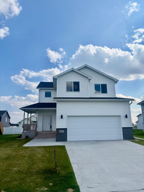 6797 28th St S, Fargo, ND, 58104-5518 | Card Image