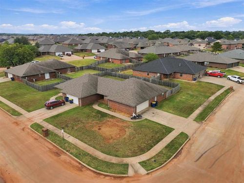 1605 W 21st Ave, Stillwater, OK, 74074-6838 | Card Image