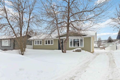 66 Centennial Dr, Fort Mcmurray, AB, T9H1J4 | Card Image