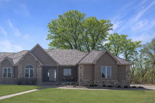 1004 Wynstone Dr, Jefferson, SD, 57038-6887 | Card Image