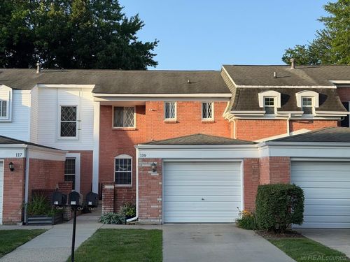 119 Manor Way, Rochester Hills, MI, 48309-2021 | Card Image