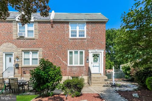 241 Westpark Ln, CLIFTON HEIGHTS, PA, 19018-1122 | Card Image