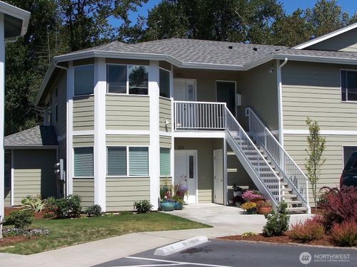 unit-202-4152 Deemer Rd, Bellingham, WA, 98226-6723 | Card Image