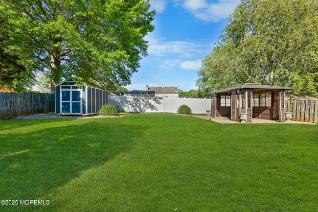 21 Homestead Cir, House other with 5 bedrooms, 4 bathrooms and null parking in Marlboro NJ | Image 74